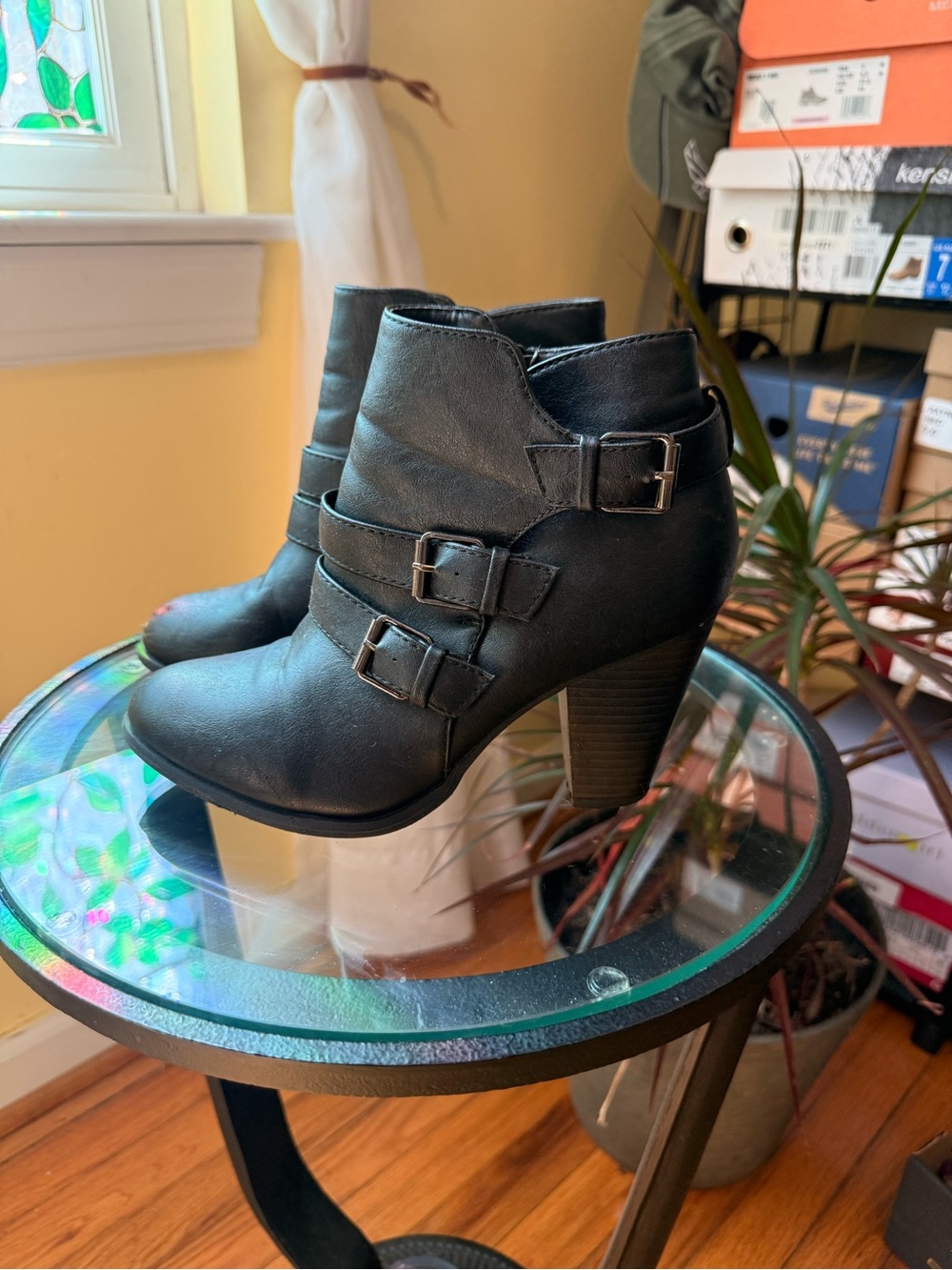 Black Women's Buckle Ankle Booties - Classic Heeled Boot